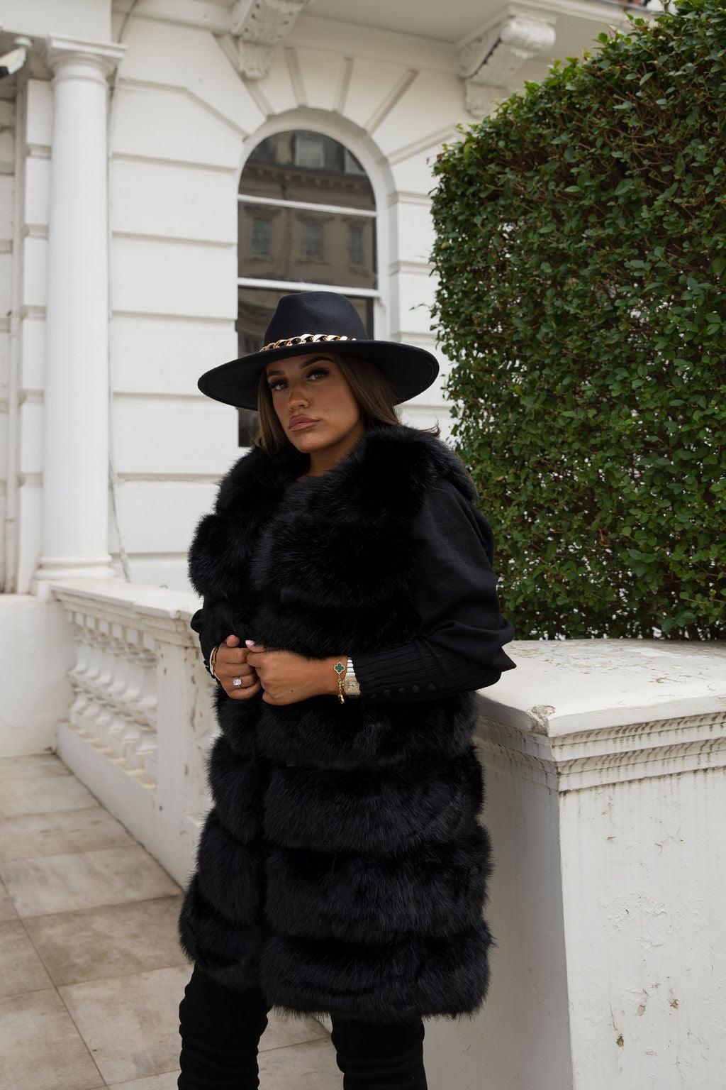 Black Premium Faux Fur Longline Gilet – H&L1