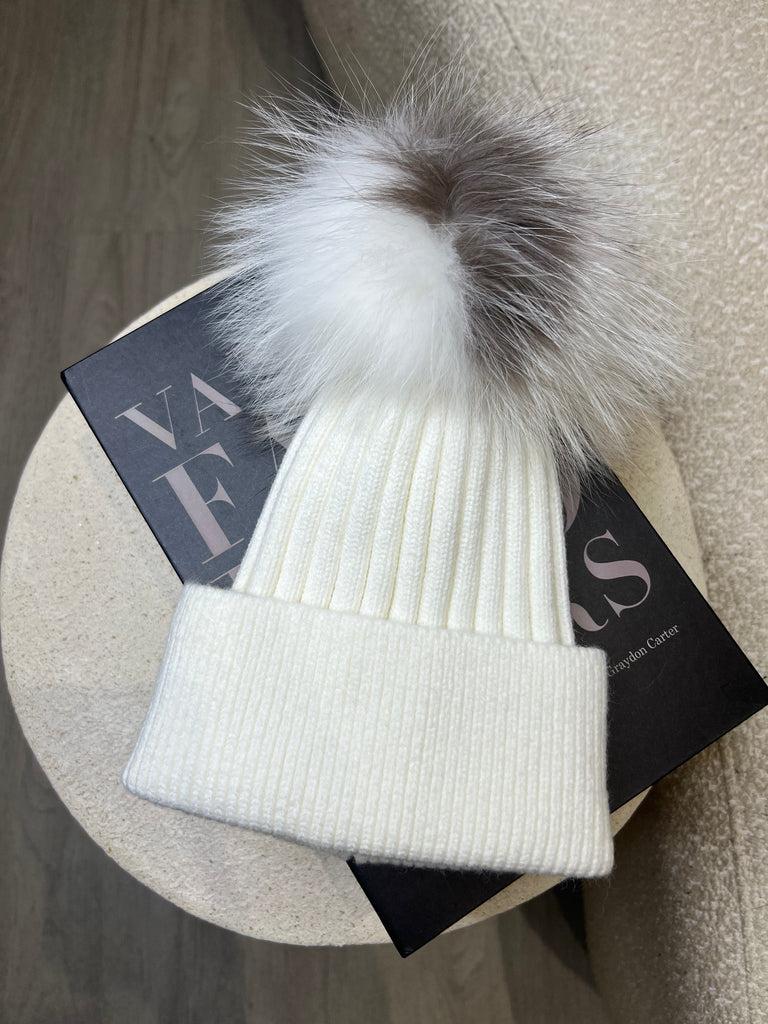 White/Two Tone Luxury Fur Bobble Hat - H&L 