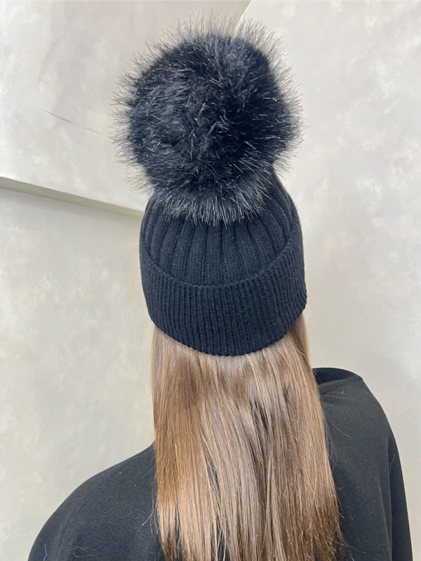 Black Premium Faux Fur Bobble Hat
