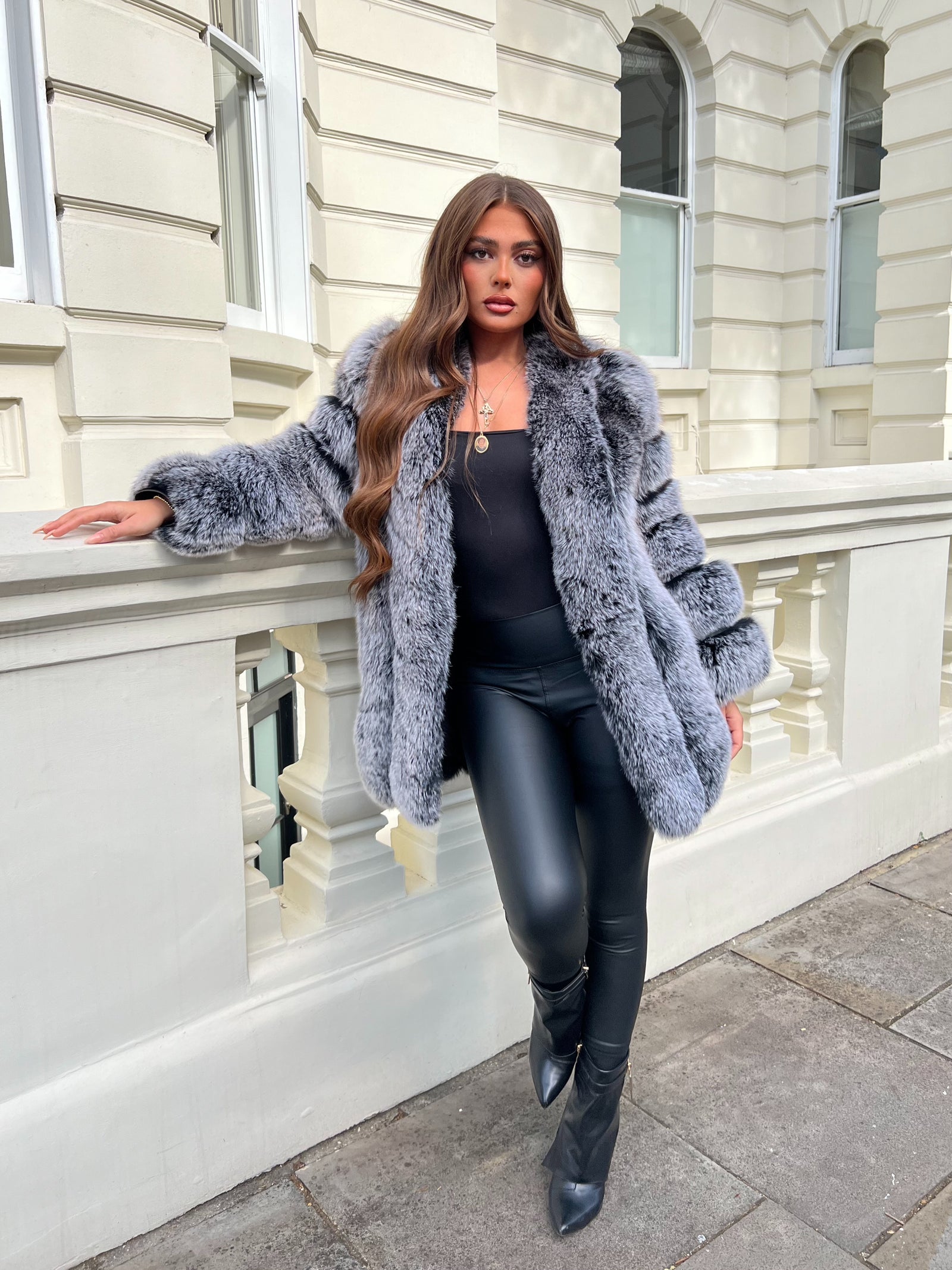 Two Tone Luxury Mid Length Fur