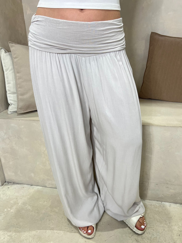 Beige Ruched Band Cuffed Ankle Trousers - HL London