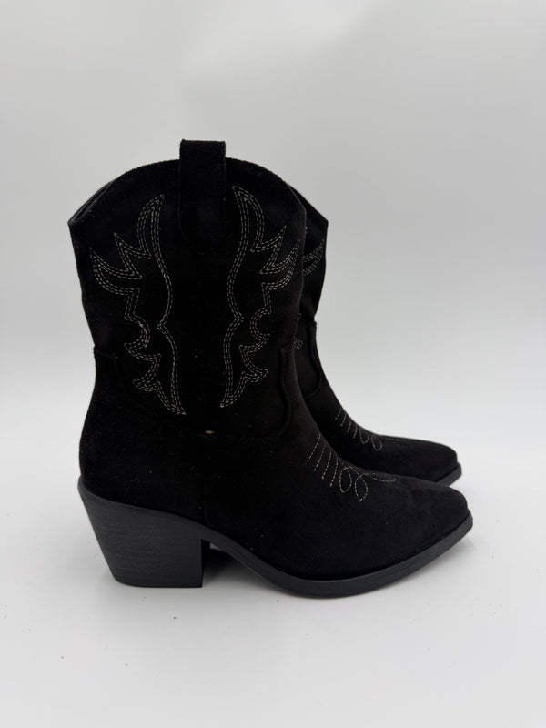 Cowboy Boots Collection - HL London