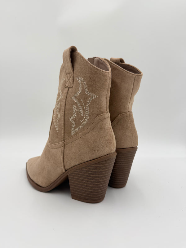 Dark Beige Faux Suede Ankle Cowboy Boots in Dark Beige / 37/4 - HL London