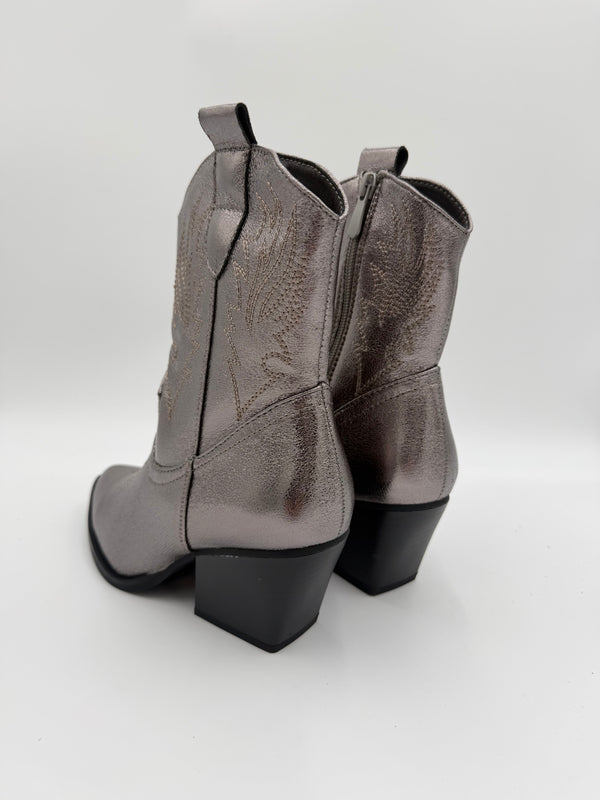 Pewter Faux Leather Ankle Cowboy Boots in Pewter / 36/3 - HL London