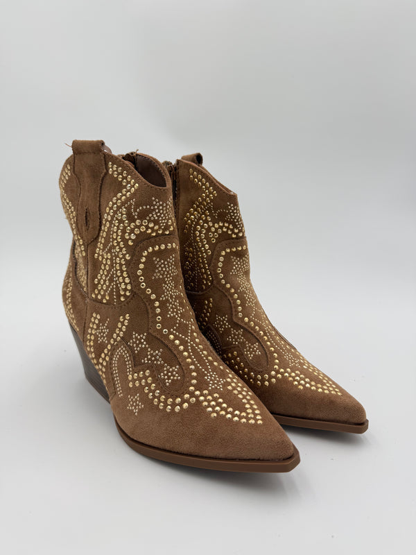 Camel Suede Effect Studded Ankle Cowboy Boots in Camel / 36/3 - HL London