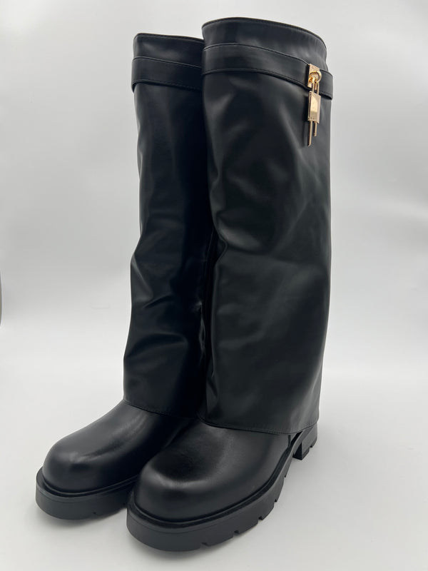 Black Faux Leather Fold Over Lock Chunky Boot in Black / 3/36 - HL London