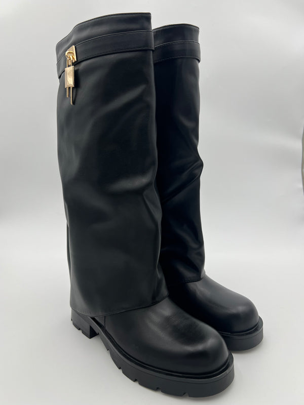 Black Faux Leather Fold Over Lock Chunky Boot in Black / 3/36 - HL London