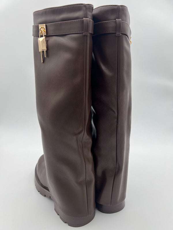 Chocolate Faux Leather Fold Over Lock Chunky Boot in Chocolate / 3/36 - HL London