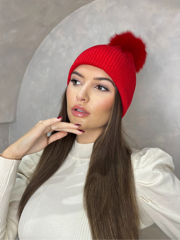 Red Luxury Fur Bobble Hat