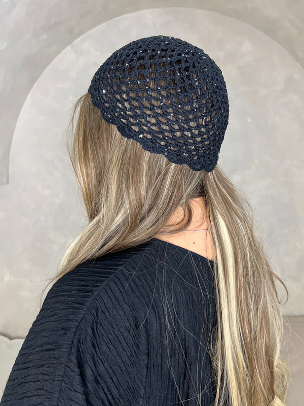 Black Crochet Scallop Edge Skull Cap With Small Sequins - HL London
