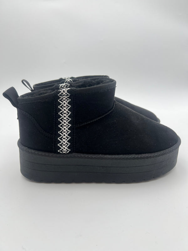 Boots Collection - HL London
