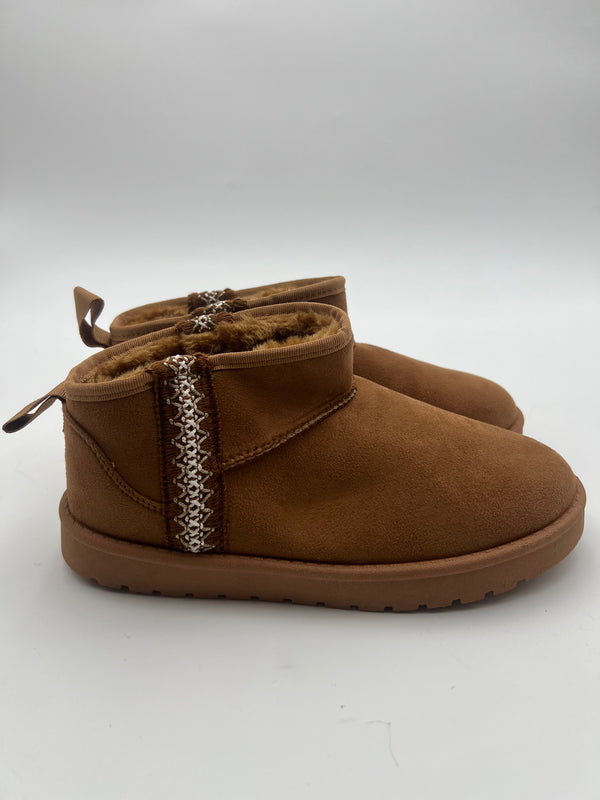 SHOES/BOOTS Collection - HL London