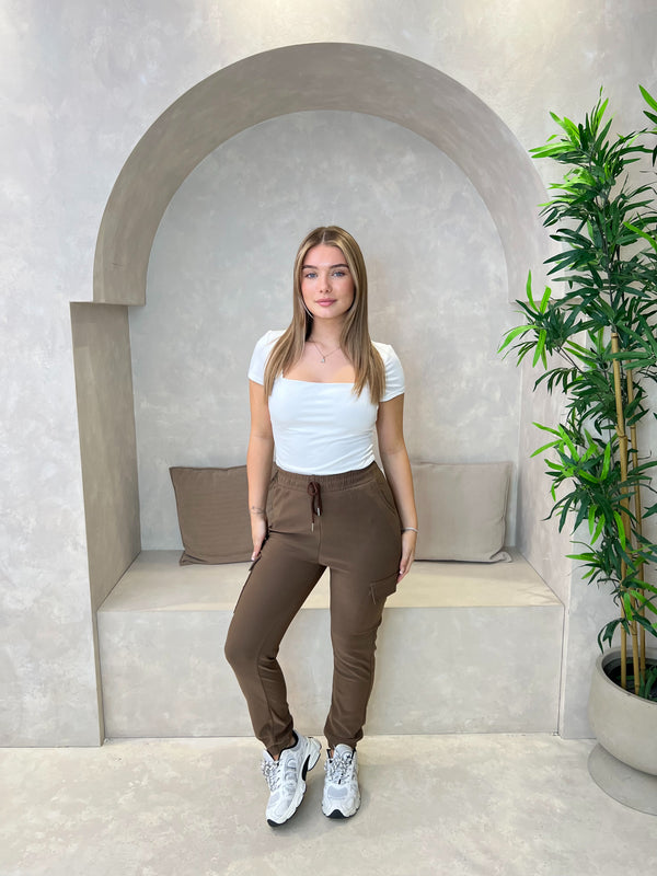 Cargo Trousers With Pockets and Cuffed Bottom