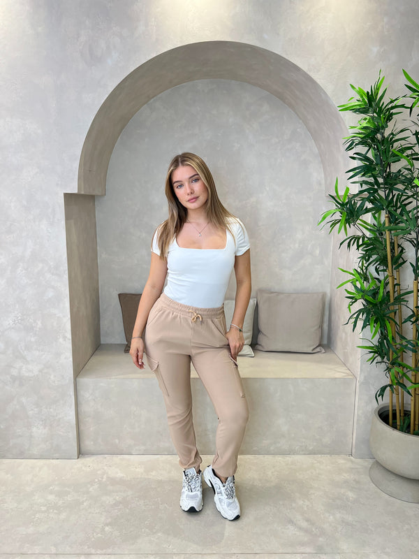 Cargo Trousers With Pockets and Cuffed Bottom