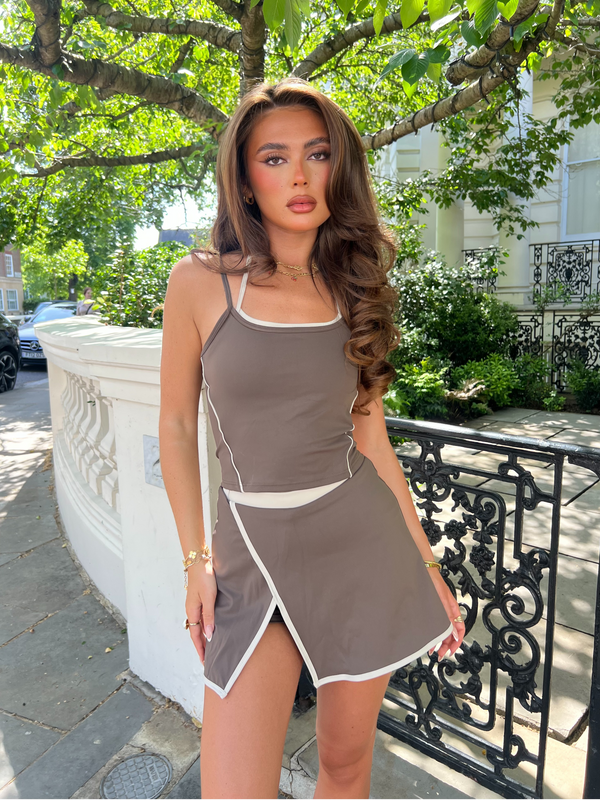 Chocolate Contrast Edge Vest & Skort Gym Set in Chocolate / M/L - HL London