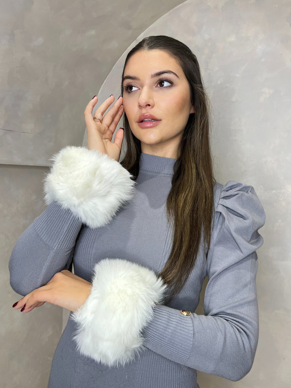Cream Snap Band Luxury Fur Cuffs