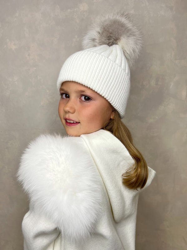 Childrens Cream/Two Tone Luxury Fur Bobble Hat