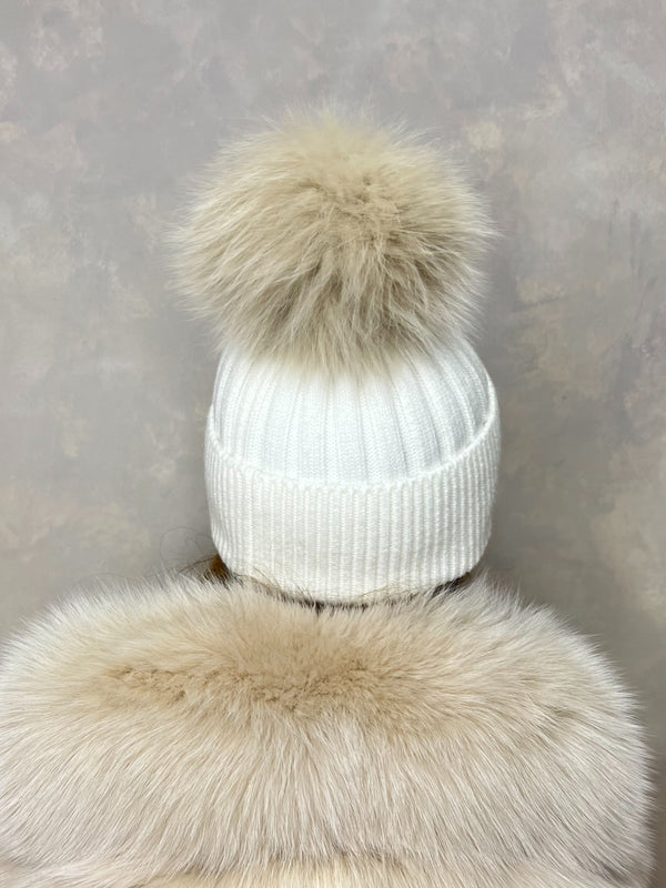 Childrens Cream/Beige Luxury Fur Bobble Hat