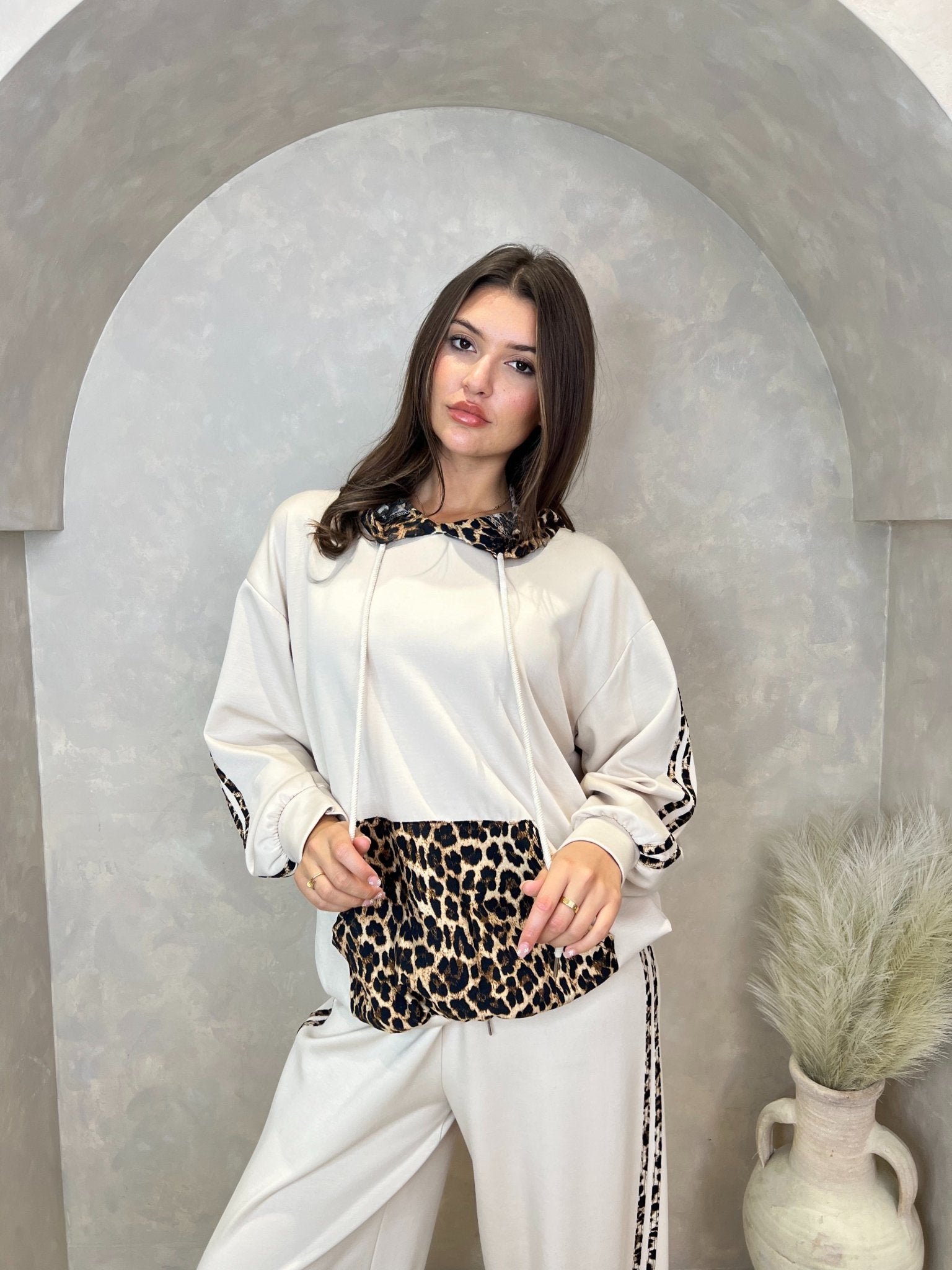Beige leopard sweater deals