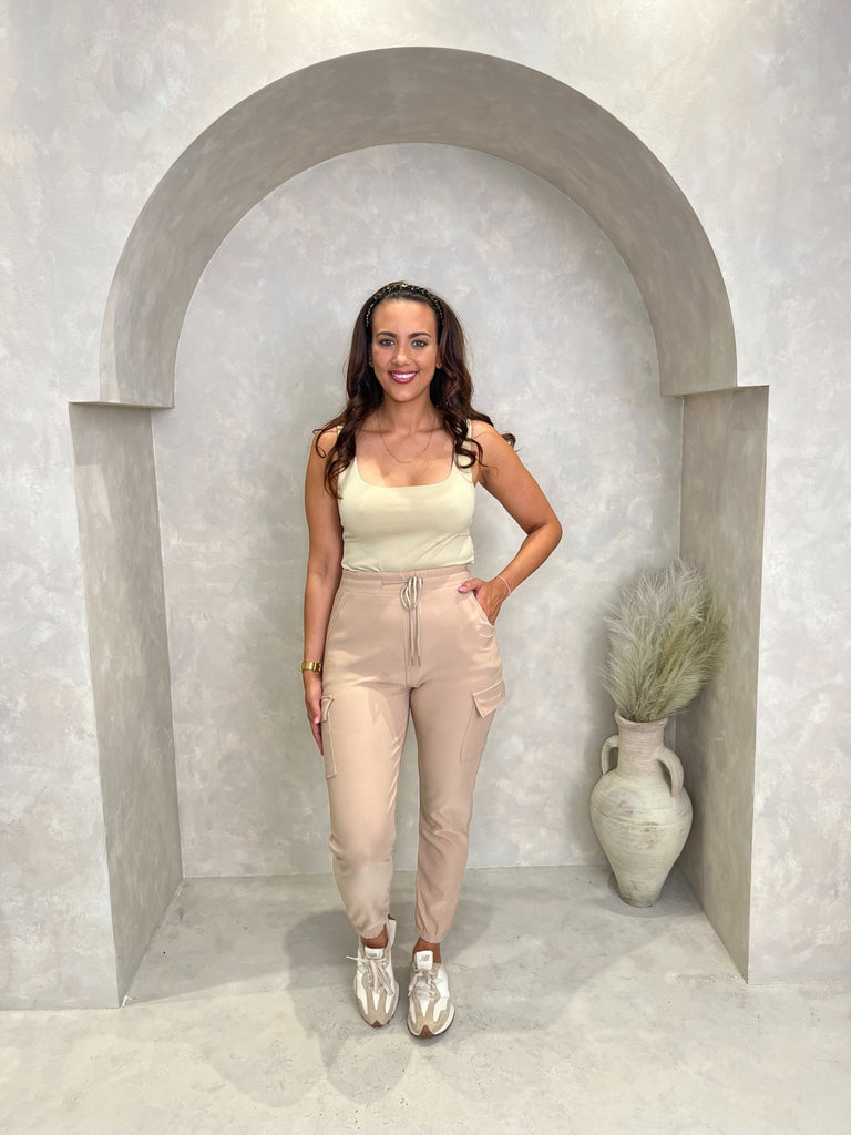 Cargo Trousers With Pockets and Cuffed Bottom - H&L